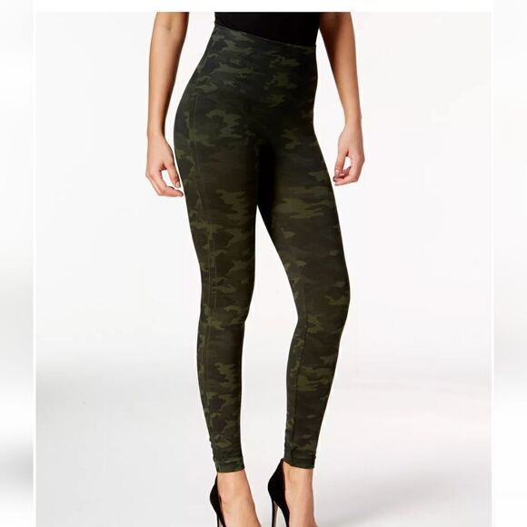 Spanx Look at Me Now Seamless Green Camo Leggings Size Large - Picture 2 of 12